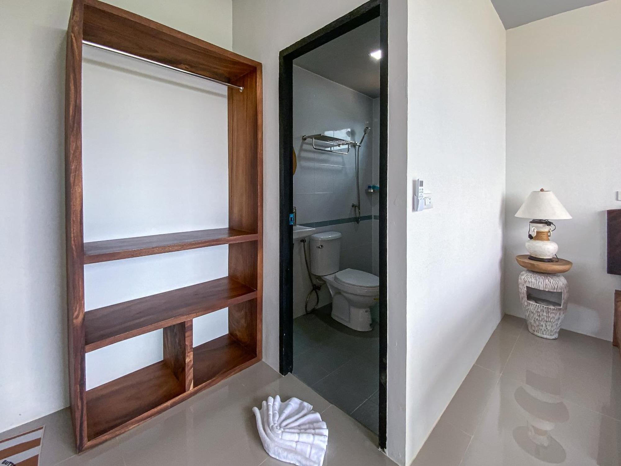 Samet Nangshe Goodview Hotel Takua Thung Exterior foto